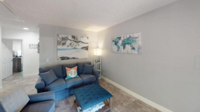 Stones Throw 63 - Pet-Friendly Townhome Near Folly Field Beach
